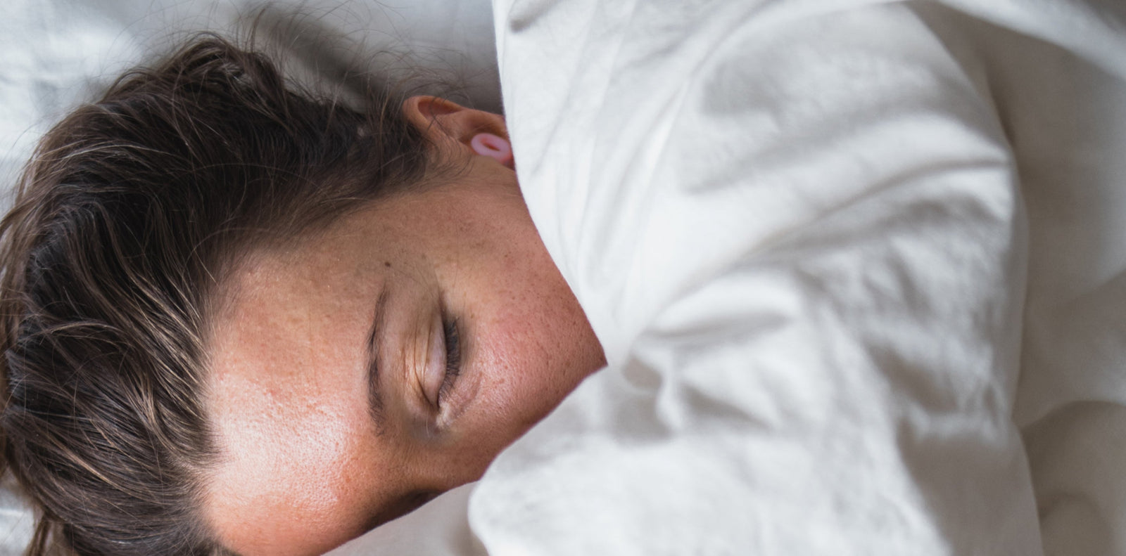 How sleeping with earplugs can improve your sleep