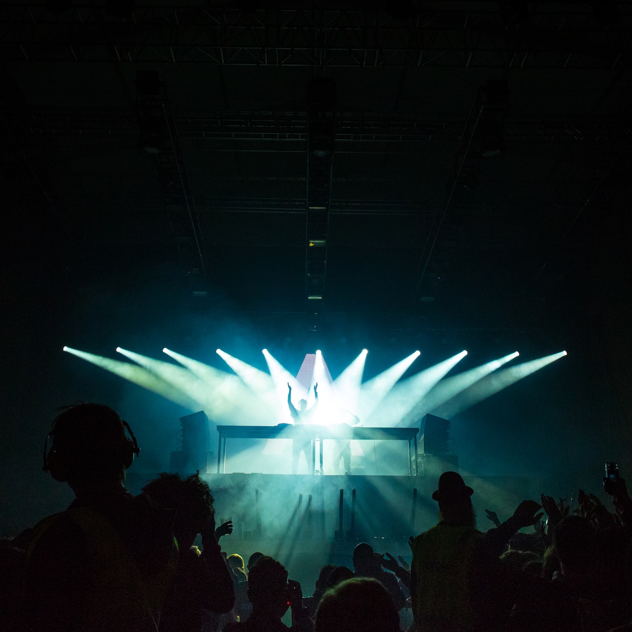The ultimate guide to raves