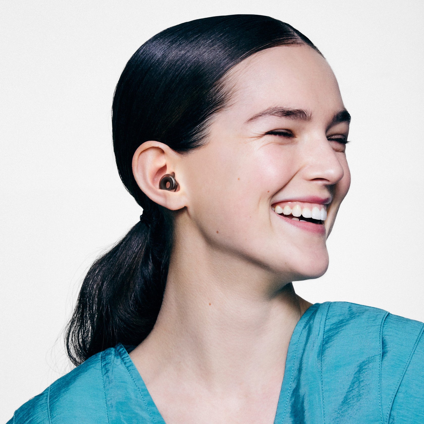 Loop Engage 2 Plus: Comfortable Conversations – Loop Earplugs